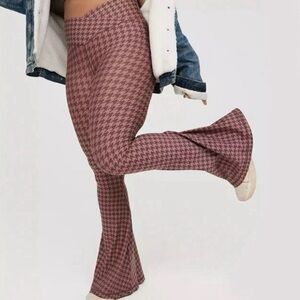 Euc aerie the real me flares Mauve Houndstooth Flare Pants size small